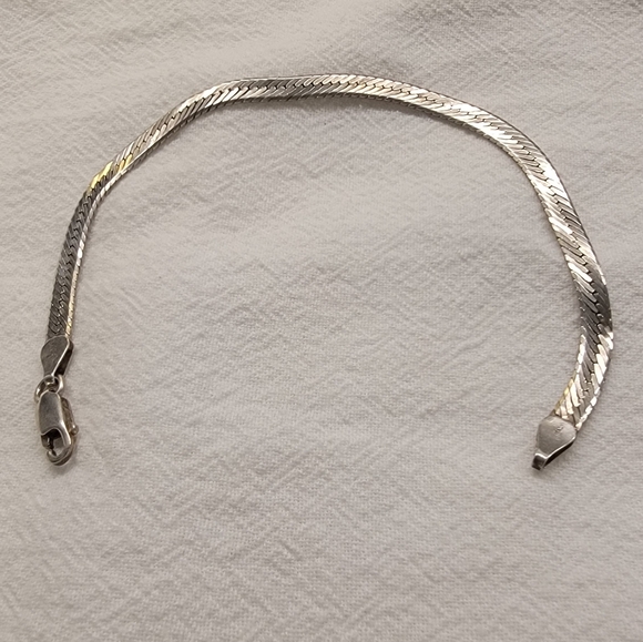 Jewelry - Elegant Sterling Silver Bracelet